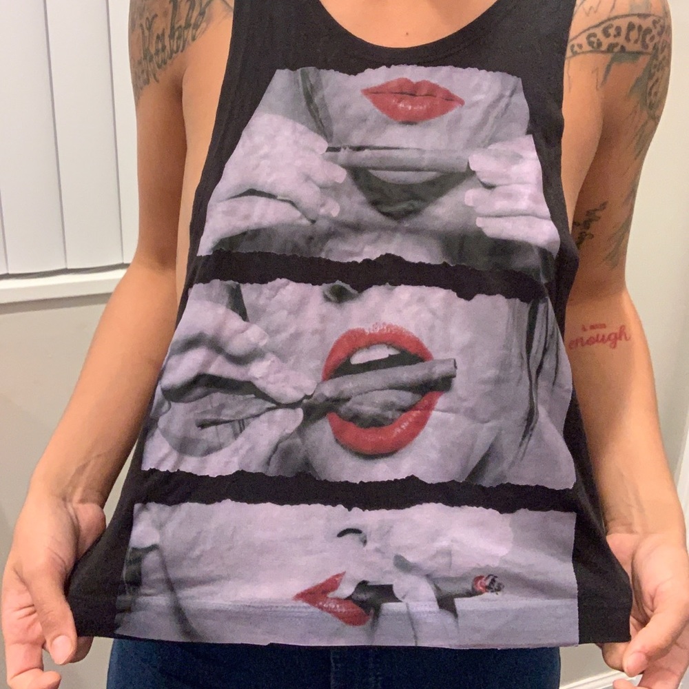 Roll One Tank Top - Picture 2 of 4